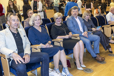 Od lewej: prof. Grzegorz Ostasz, Beata Ostasz, Teresa Kubas-Hul, prof. Piotr Koszelnik, Marta Koszelnik,