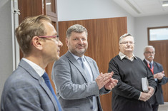 Od lewej: dr inż. A. Masłoń, prof. P. Koszelnik, Z. Kałuża,