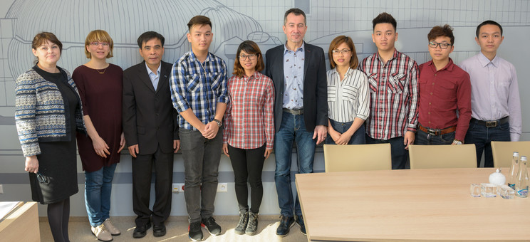 Powitanie nowej grupy studentów z Wietnamu